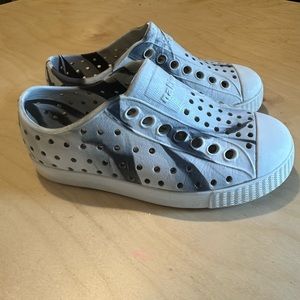 Native waterproof shoes Jefferson marble